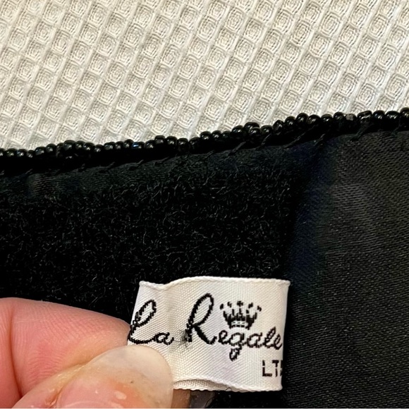 🤩Women’s Black/Multi Color Velvet & Beaded/ Sequin Accent Belt, Sz Medium - Picture 5 of 8